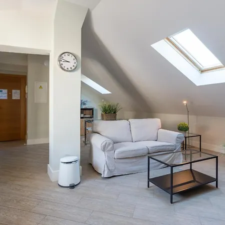 Urbe10 Angel Duplex 2 Bedrooms 4c *