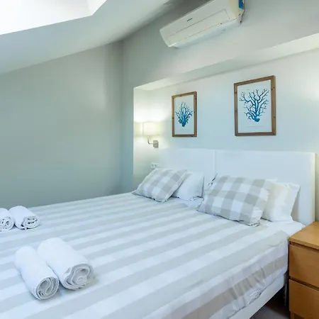 Apartment Urbe10 Angel Duplex 2 Bedrooms 4c Malaga