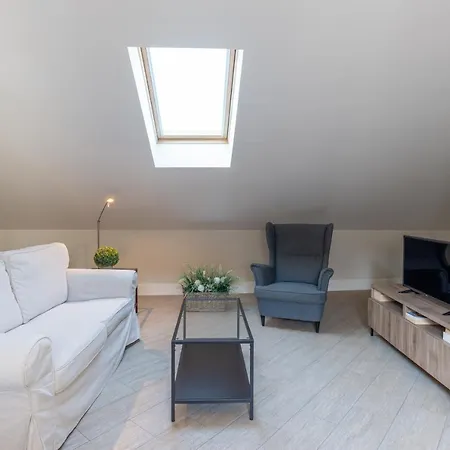Urbe10 Angel Duplex 2 Bedrooms 4c Málaga